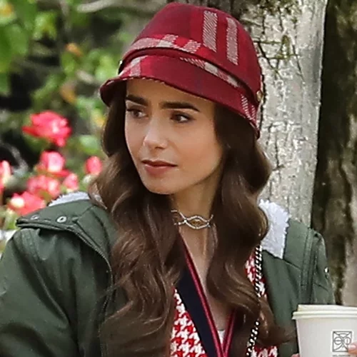 Τα νέα μαλλιά της Lily Collins είναι ό, τι καλύτερο είδαμε σήμερα