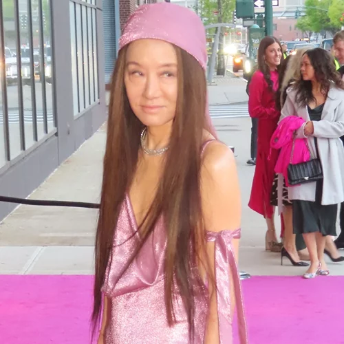 Vera Wang | Η εμφάνιση της 73χρονης σχεδιάστριας που έκανε τους fans της να την χαρακτηρίσουν "αθάνατη"