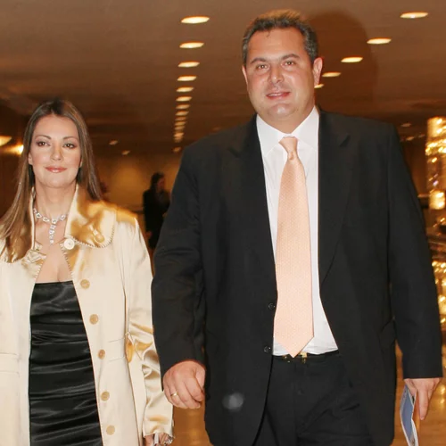 Δύσκολες ώρες για τον Πάνο Καμμένο | Πέθανε η μητέρα του - "Μαμά μου γλυκιά καλό παράδεισο" (εικόνα)