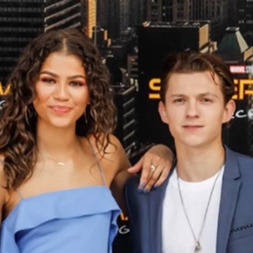 Zendaya -Tom Holland | Έκαναν την πρώτη τους δημόσια εμφάνιση ως ζευγάρι χωρίς να τους καταλάβει κανείς