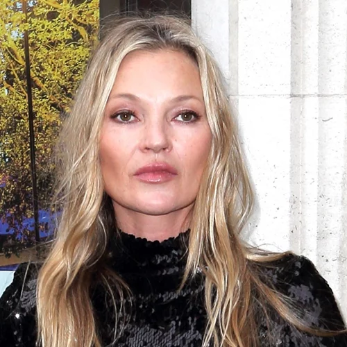 Kate Moss | Η υποστήριξη στον Johnny Depp, η σύνδεσή του ονόματός της με τις ουσίες και η αμφιλεγόμενη Calvin Klein φωτογράφιση