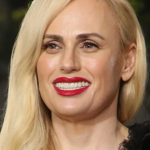 H Rebel Wilson θα κυκλοφορήσει νέα εφαρμογή γνωριμιών