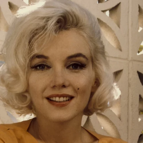 Γκλάντυς Περλ Μπαίηκερ: η τραγική ζωή της μητέρας της Μονρόε, τα τραύματα και η αγάπη για τη Μέριλιν