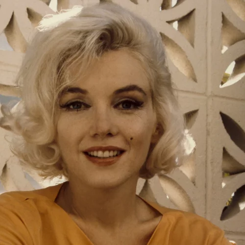 10 + 2 σπάνιες φωτογραφίες και στιγμές από τη ζωή της Marilyn Monroe