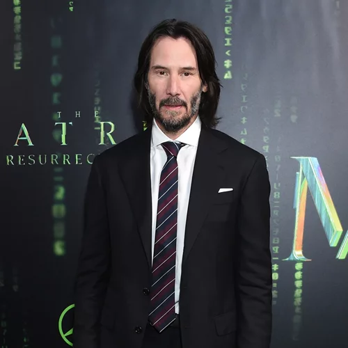 Κeanu Reeves | Απάντησε με υπομονή στις ερωτήσεις με τις οποίες τον βομβάρδισε ένα αγόρι