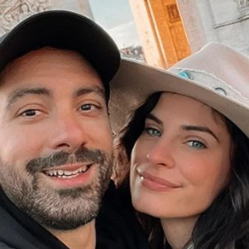 Ενθουσιασμένη η Χριστίνα Μπόμπα | Το βίντεο με την Αριάνα να κάνει τα πρώτα της βήματα