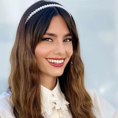 Ηλιάνα Παπαγεωργίου | Έκανε το πιο μοντέρνο γαλλικό μανικιούρ που έχουμε δει τελευταία