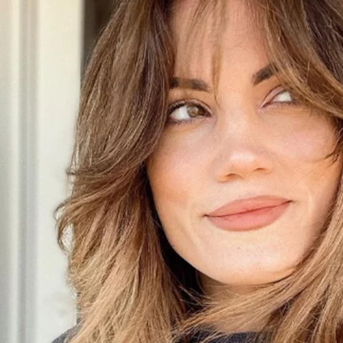 Η Μαίρη Συνατσάκη βρήκε τον πιο ανορθόδοξο τρόπο για να σταματάει το κλάμα της κόρης της