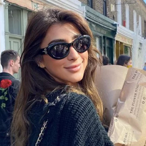 Χριστιάνα Μπέτα | Η κόρη της Νατάσας Θεοδωρίδου φόρεσε την πιο πρωτότυπη φούστα που έχουμε δει ποτέ