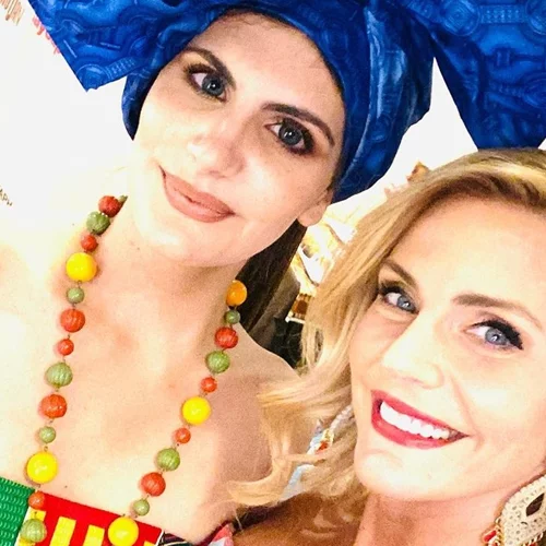 Η κόρη της Έμυς Λιβανίου εργάζεται ως μοντέλο | Οι φωτογραφίες με μαγιό και οι τέλειες αναλογίες