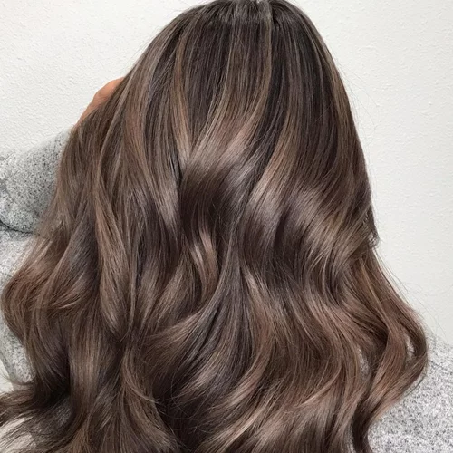 Ash brown hair color | 10 φωτογραφίες που θα σε κάνουν να το υιοθετήσεις asap