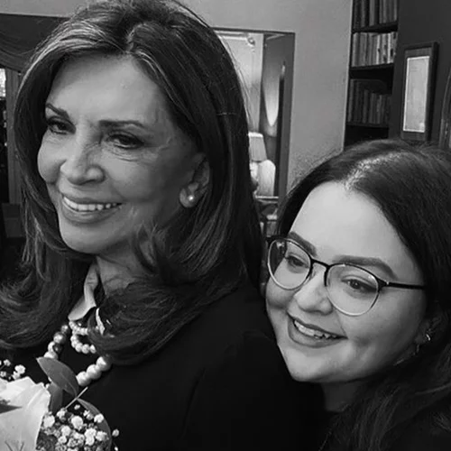 Μαριτίνα Ντενίση | Η εξέλιξή της από χαριτωμένο κοριτσάκι στην πιο χαμογελαστή και γλυκιά γυναίκα