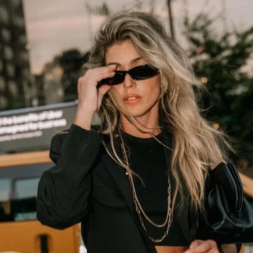 Η Βάσια Κωσταρά στη Νέα Υόρκη | Προτείνει τα 2 πιο πρακτικά χτενίσματα για ταξίδι