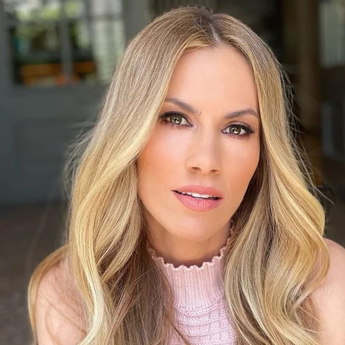 Ντορέττα Παπαδημητρίου | Φουλ ανανεωμένη με το χρώμα μαλλιών που προτιμούν και οι πιο διάσημες trendsetters