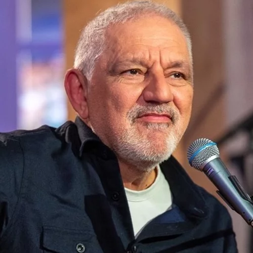 Ο Νίκος Πορτοκάλογλου σε μία σπάνια φωτογραφία με τον γιο του, Λευτέρη Πορτοκάλογλου