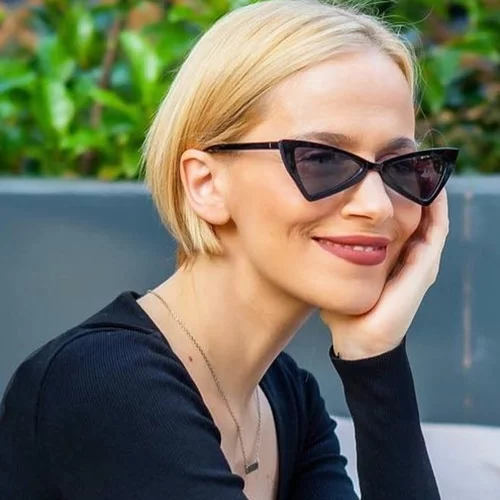 Η Νάντια Μπουλέ παραμένει μέχρι και σήμερα το απόλυτο "baby face" της Ελλάδας - Οι σπάνιες φωτογραφίες από την αρχή της καριέρας της