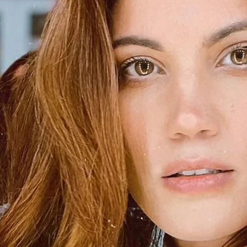 Νέα μέρα, νέο χρώμα μαλλιών για την Μαίρη Συνατσάκη