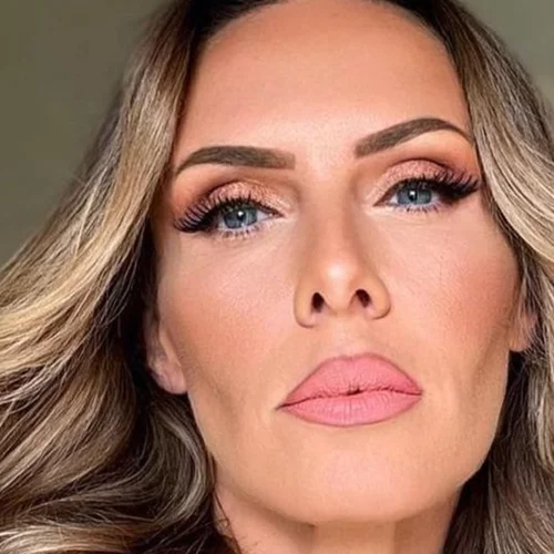 Εβελίνα Παπούλια | Το κρυφό ταλέντο της στο οποίο "υποκλίνεται" το Instagram