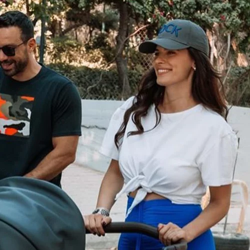 Χριστίνα Μπόμπα-Σάκης Τανιμανίδης | Μόλις αποκάλυψαν τα πρωτότυπα ονόματα που έδωσαν στα δίδυμα