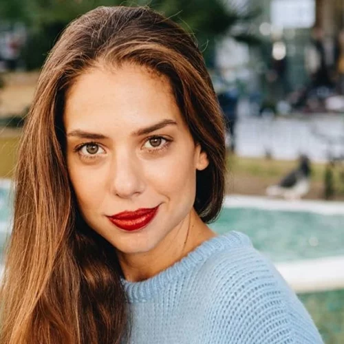 25 χρόνια πριν | Η Ηλιάνα Μαυρομάτη ποζάρει με τη μητέρα της, Λίλα Καφαντάρη σε ένα σπάνιο στιγμιότυπο