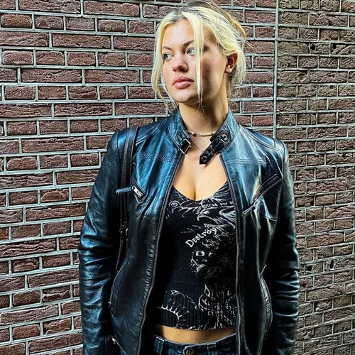 Ηλέκτρα | Η εκκεντρική καλλονή κόρη της Δωροθέας Μερκούρη