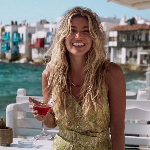 Η Βάσια Κωσταρά υιοθέτησε την πιο hot right now τάση στα νύχια