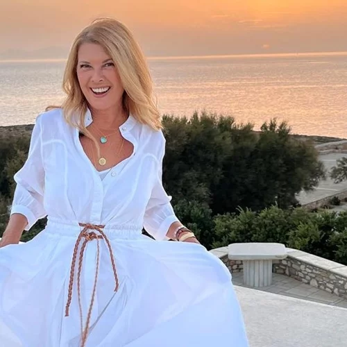 Η Σοφία Αλιμπέρτη σε ένα σπάνιο στιγμιότυπο με τον αδερφό της