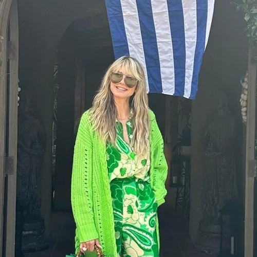 Το ελληνικό Πάσχα της Heidi Klum | Τσούγκρισε αυγά και απόλαυσε τα ελληνικά έθιμα