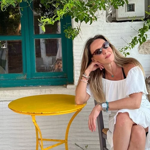 Το συγκινητικό "αντίο" της Εβελίνας Παπούλια στην Ντίνα Κώνστα: "Σε ευχαριστώ"