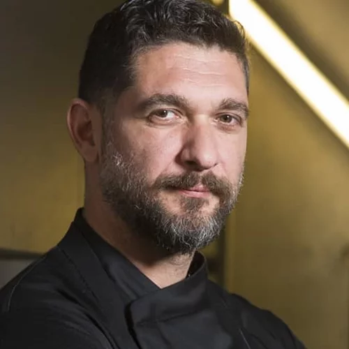 Ο Πάνος Ιωαννίδης μιλάει πρώτη φορά για τη σύντροφό του και τον 9 μηνών γιο τους | "Με το μωρό έχει αλλάξει πάρα πολύ η ζωή μου..."