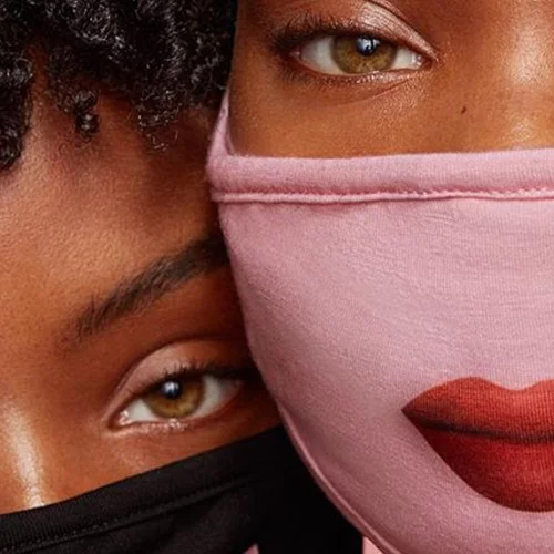 Τι να κάνεις για να μη χαλάει το μακιγιάζ σου με την προστατευτική μάσκα