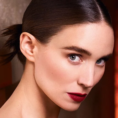 Το νέο αισθησιακό άρωμα που θα γίνει ανάρπαστο φέτος το χειμώνα