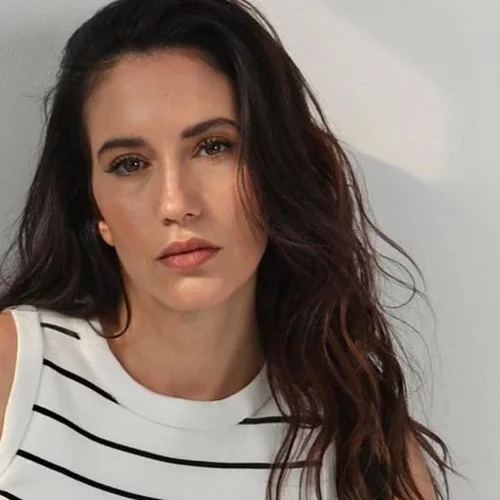 Αγνώριστη η Ελένη Βαΐτσου | Η τολμηρή αλλαγή στα μαλλιά της που ενθουσίασε τους followers της