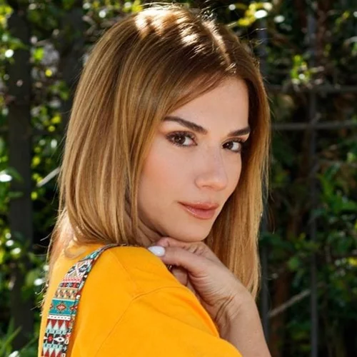 Η Βάσω Λασκαράκη είναι πιο ξανθιά από ποτέ | Η άκρως καλοκαιρινή αλλαγή που έκανε στα μαλλιά της