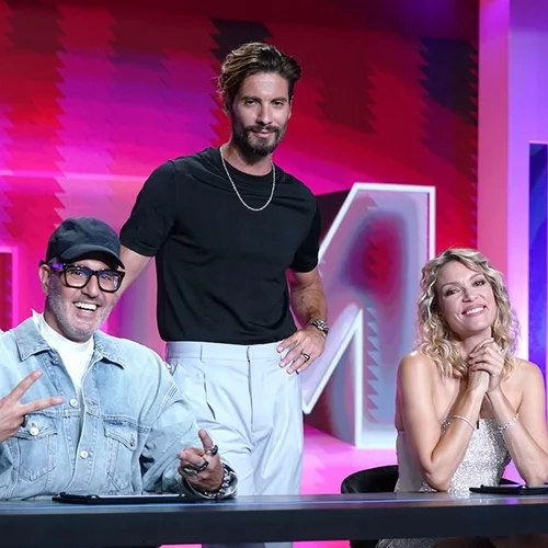 Ημιτελικός GNTM | Η επιστροφή της Σοφίας Χατζηπαντελή και το εσώρουχο του Γιώργου Καράβα