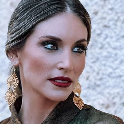 Αθηνά Οικονομάκου | "Ήταν μία αγωνία τεράστια που ήρθε και με έπνιξε, αποφάσισα να το λύσω με ψυχοθεραπεία..."