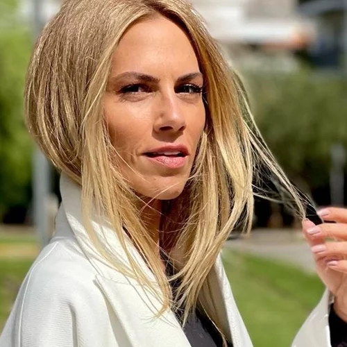 Η Ντορέττα Παπαδημητρίου έκανε το πιο κομψό γαλλικό μανικιούρ που έχουμε δει τελευταία