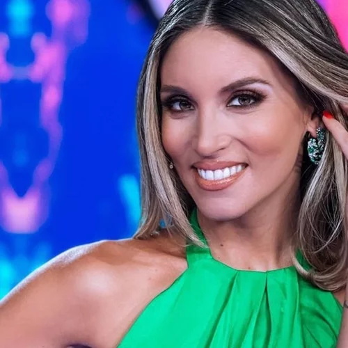 Η Αθηνά Οικονομάκου ξέρει το μυστικό για το concealer που λίγες γυναίκες γνωρίζουν