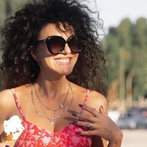 "Σαν κοριτσάκι 18 χρονών" | Η φωτογραφία της Μαρίας Σολωμού με μαγιό που "έριξε" το Instagram