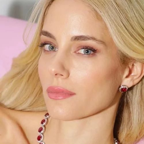 Δούκισσα Νομικού | Αγνώριστη το 2007 όταν κέρδιζε τον τίτλο της Σταρ Ελλάς