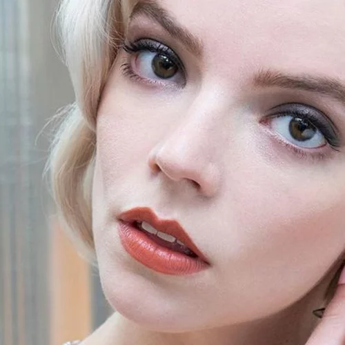 SAG Awards 2021 | Τα ωραιότερα beauty looks στο κόκκινο χαλί