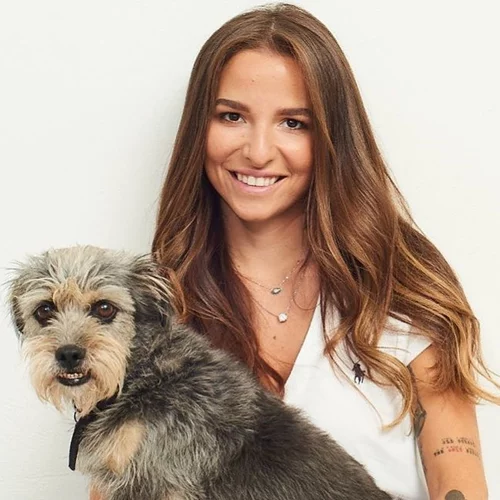 Εριέττα Κούρκουλου Λάτση | "Θα πρέπει να είναι αποδεκτό ένας μπαμπάς να κάτσει συνειδητά και από επιλογή σπίτι του και να αφήσει τη γυναίκα του να δουλέψει"