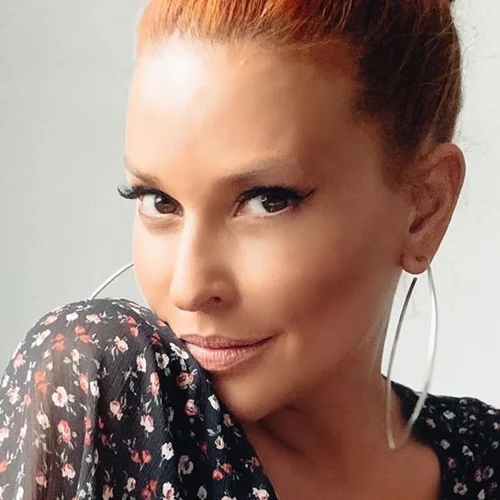 Σίσσυ Χρηστίδου | Η γλυκιά φωτογραφία από τα παιδικά της χρόνια και το συγκινητικό κείμενο για τη μητέρα της που έχει φύγει από τη ζωή