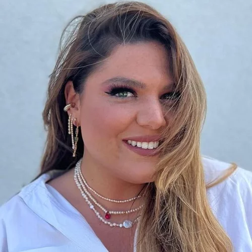 Η Δανάη Μπάρκα έκανε τη φυσική μάσκα προσώπου που πρέπει οπωσδήποτε να δοκιμάσεις φέτος το καλοκαίρι