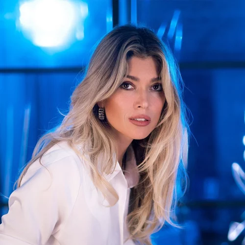 Bombay Sapphire X Vassia Kostara | Το νέο premium gin που θα κάνει τις φετινές γιορτές ακόμα πιο συναρπαστικές