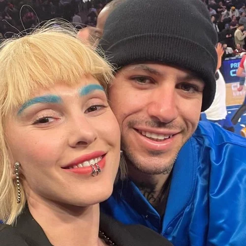 Couple goals | Η Τάμτα και ο Πάρις Κασιδόκωστας είναι ένα από τα πιο ταιριαστά ζευγάρια της showbiz και αυτές οι φωτογραφίες είναι η απόδειξη