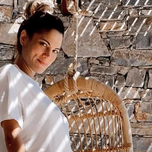 Μαίρη Συνατσάκη | Αποχαιρετά τον Αύγουστο με την πιο γλυκιά φωτογραφία εγκυμοσύνης