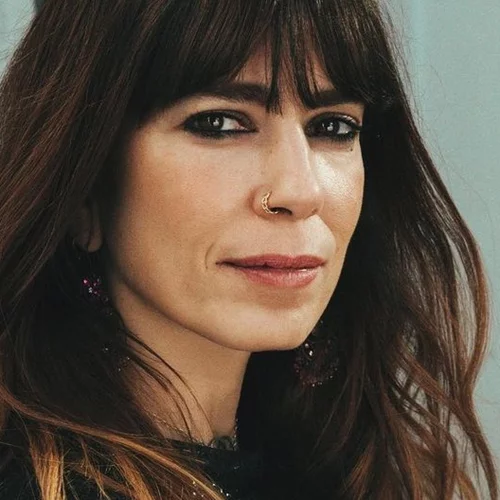 Μυρτώ Αλικάκη | "Δε θα ήμουν ο άνθρωπος που είμαι αν δεν είχα τα παιδιά μου. Νομίζω θα ήμουν ένας πολύ χειρότερος άνθρωπος"