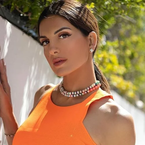 Σταματίνα Τσιμτσιλή | Οι τρυφερές φωτογραφίες με τον γιο της, Ιωάννη - Εφραίμ Σοφό, από την ανοιξιάτικη εξόρμησή τους στη Σαντορίνη