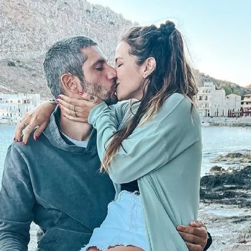 Εριέττα Κούρκουλου Λάτση | Η υπέροχη φωτογραφία με τον Βύρωνα και τον γιο τους Νίκο